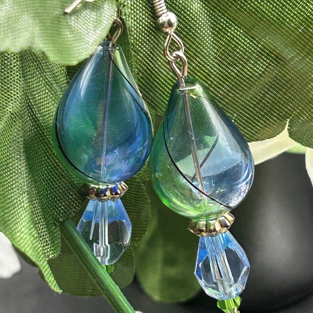 🥳HP🥳 New Handblown Glass Earrings, Teardrop - Handmade